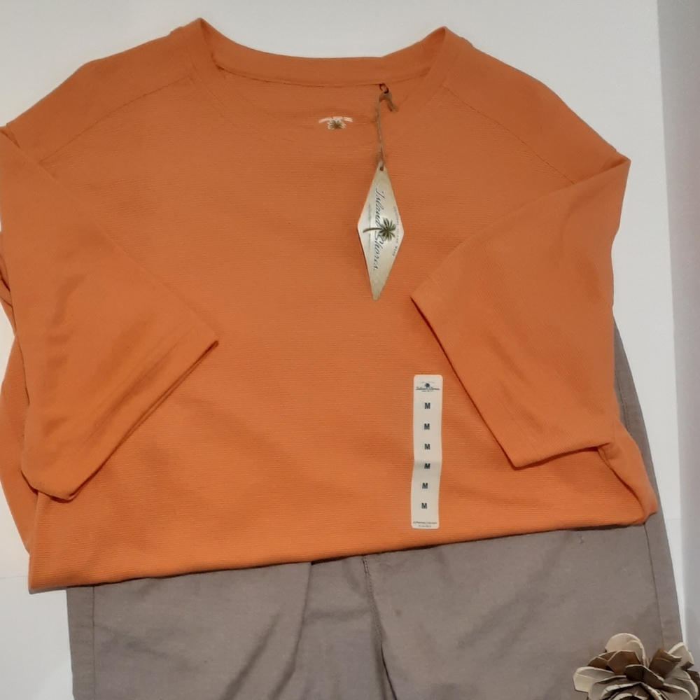 Shirt - Picture 2 of 2